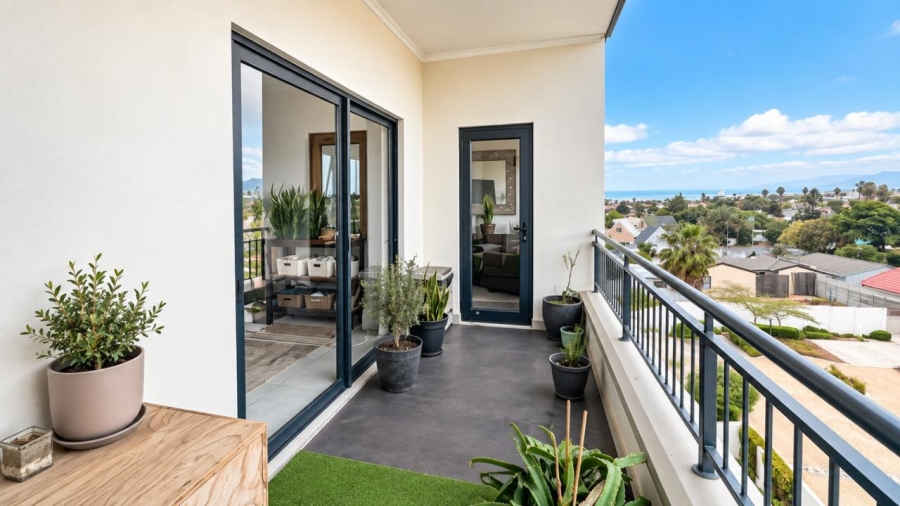 1 Bedroom Property for Sale in Richwood Western Cape